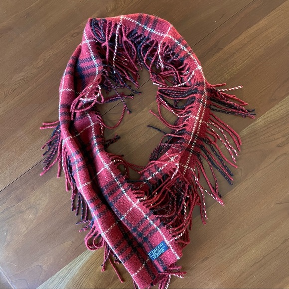 Burberry Scarf - Picture 5 of 6